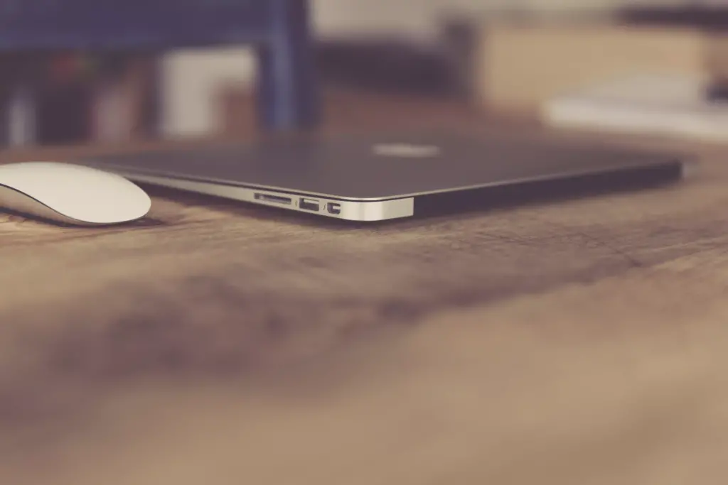 apple 1841281