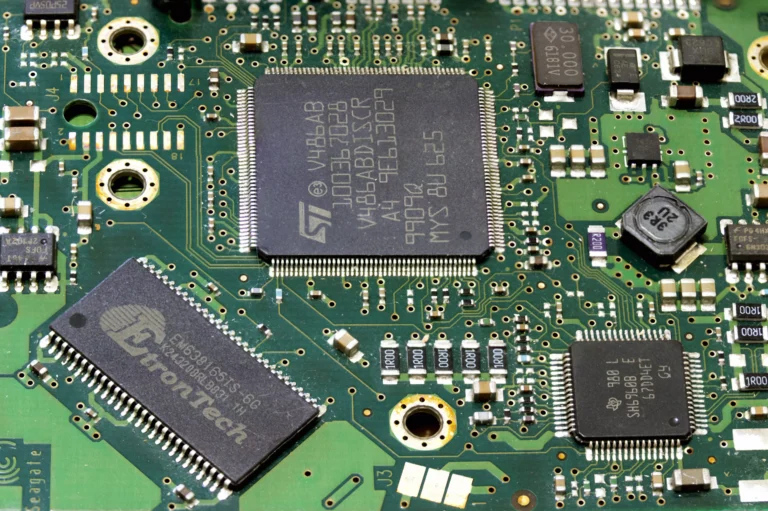 board 4570995