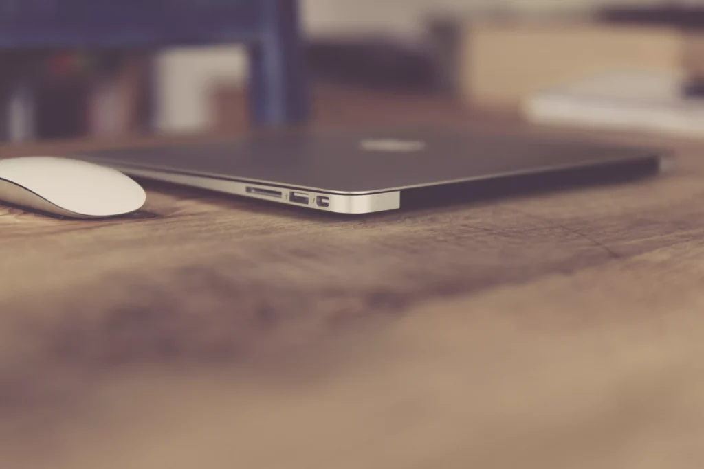 apple 1841281